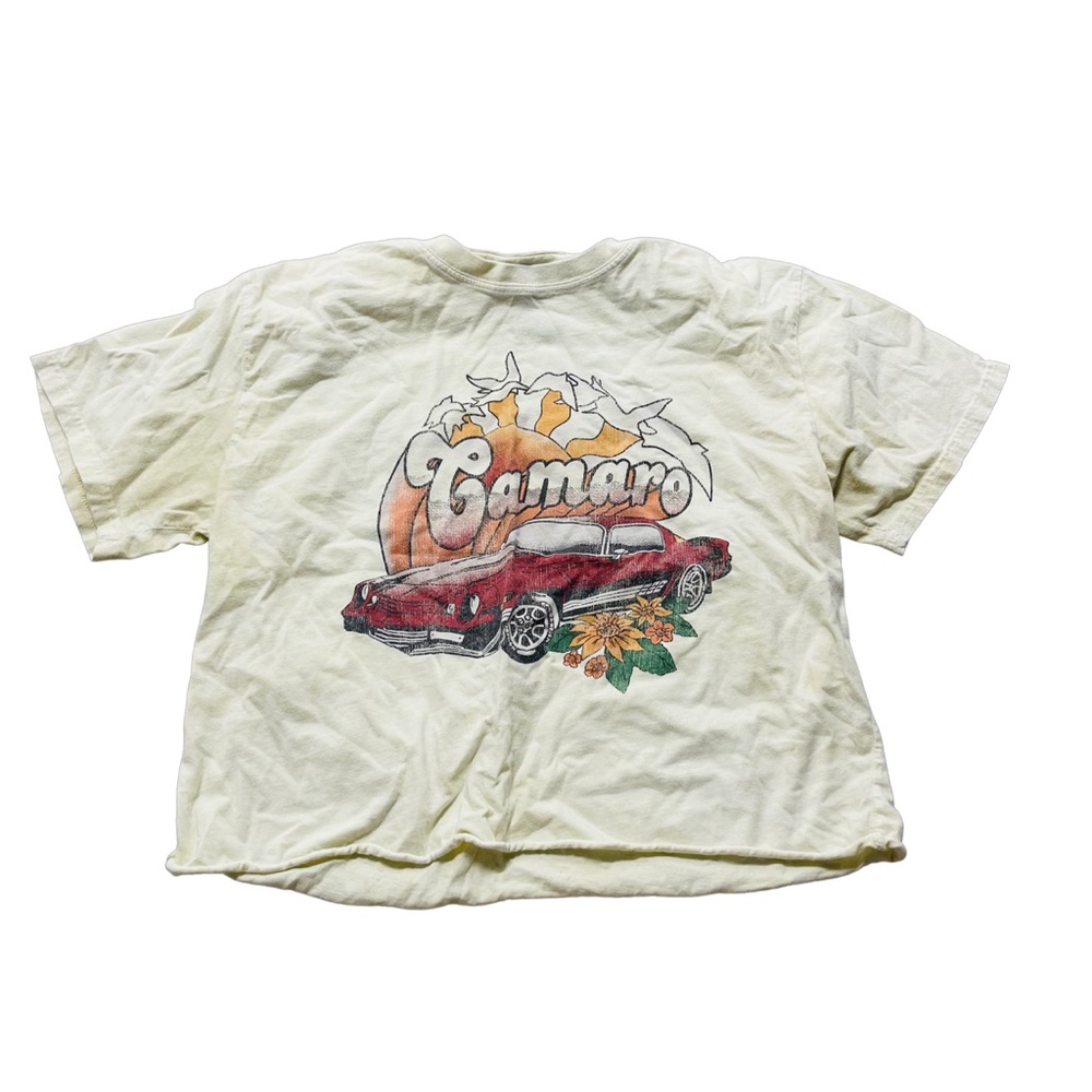 GM Camero Woman’s Pale Yellow Graphic Crop T Shirt